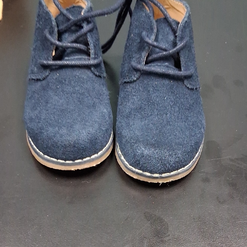 Janie and Jack Kids Suede Chukka Boots in Tan and Navy - Picture 9 of 12